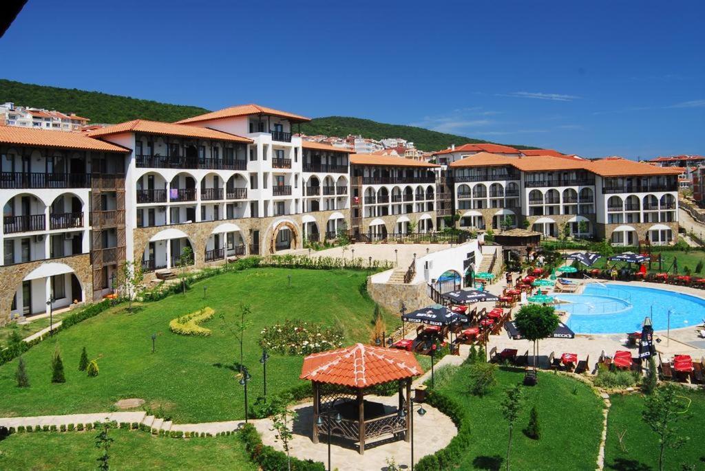 Relax From The Paradise In The Heart Of Sveti Vlas Bagian luar foto