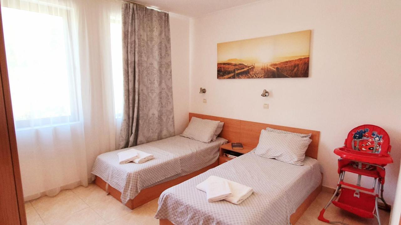 Relax From The Paradise In The Heart Of Sveti Vlas Bagian luar foto